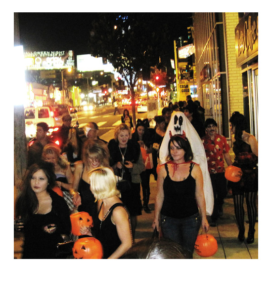 Costumes, Pumpkins, Cocktails & Treats: TweetCrawl V Scares Up Some Fun On The Strip